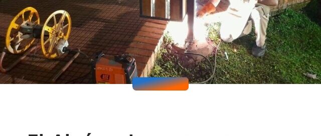 El Alcázar incorpora nuevos cestos de basura en la Plaza Central Paranay